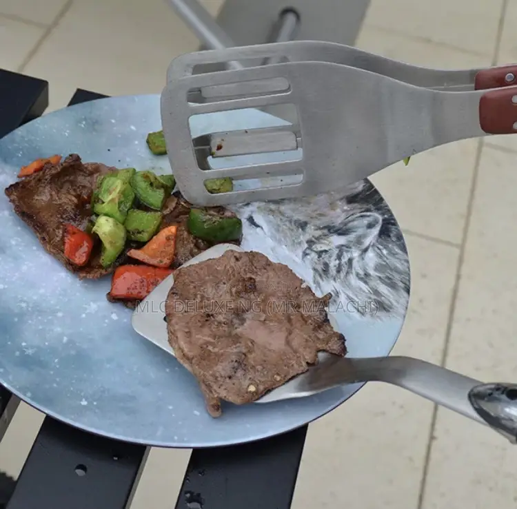 ADJUSTABLE Charcoal BBQ Griller/Outdoor Barbecue Grill