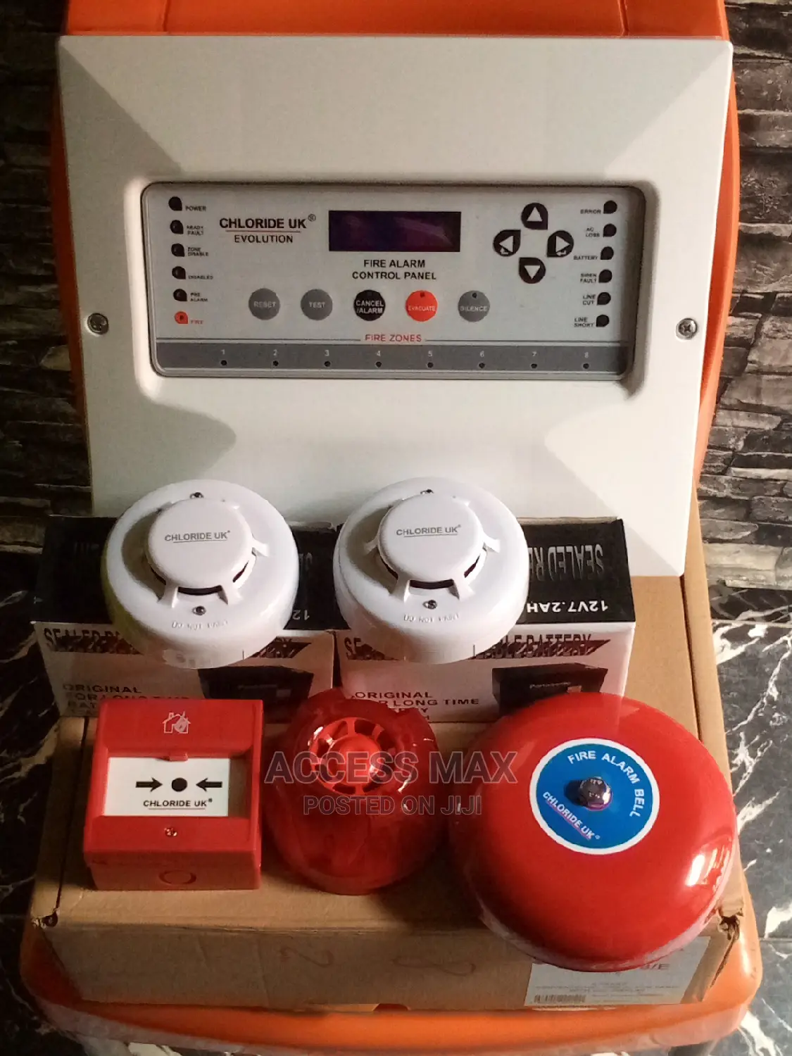 8 Zone Fire Alarm Panel .. Smoke Detector .. Break Glass.