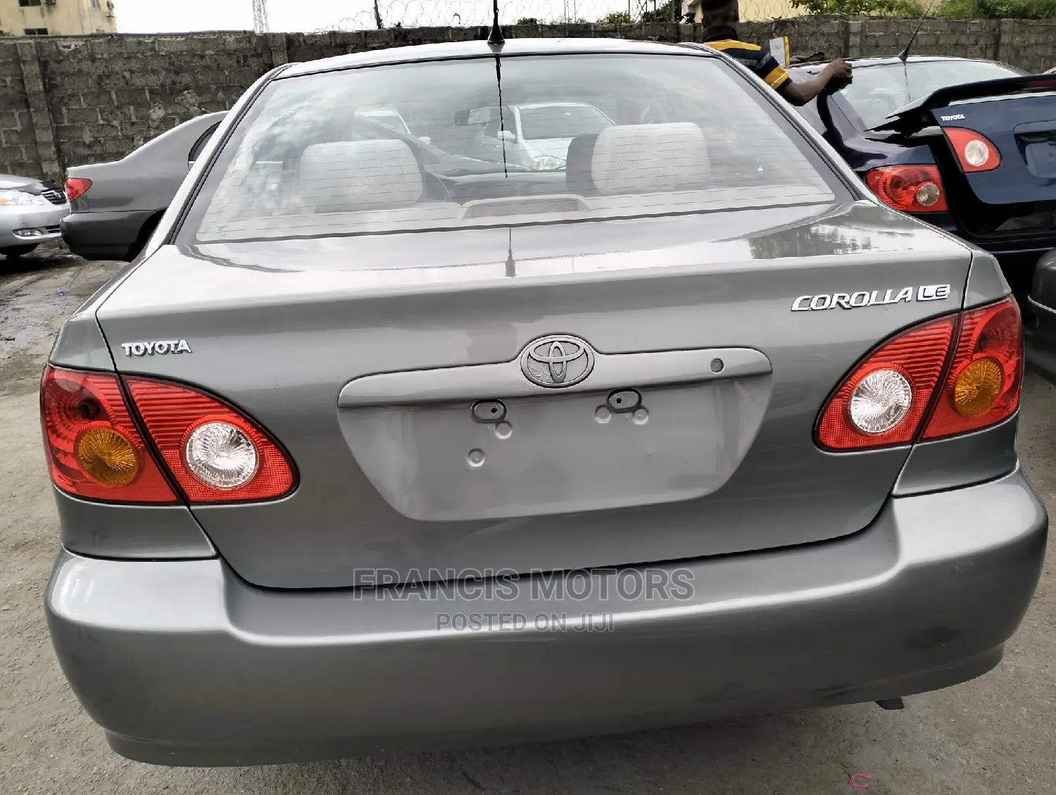 Toyota Corolla LE 2004 Gray