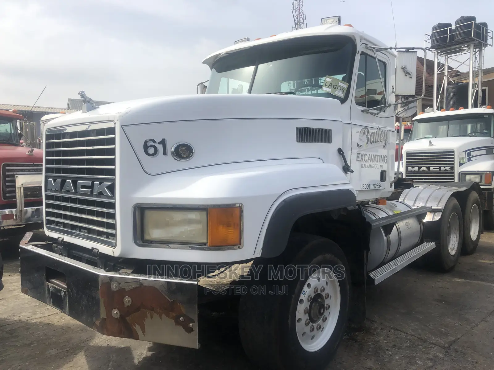 MACK Trailer Head