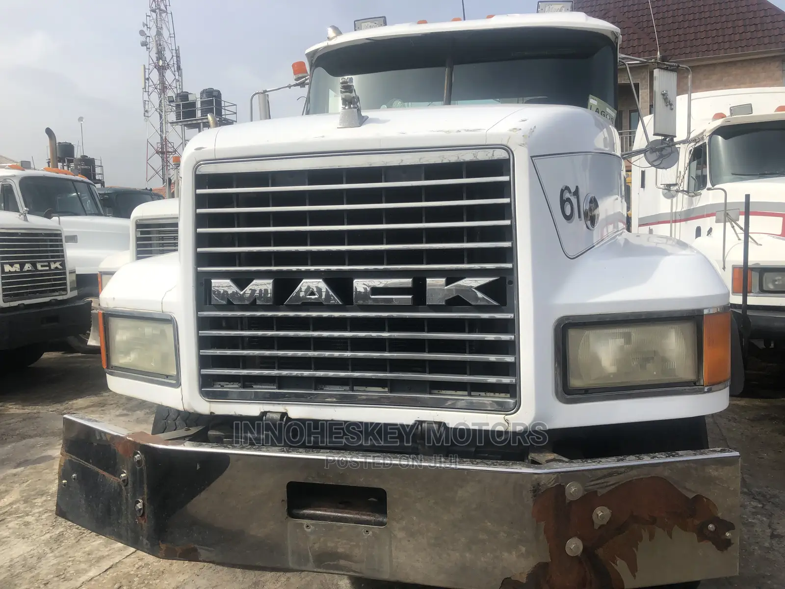 MACK Trailer Head