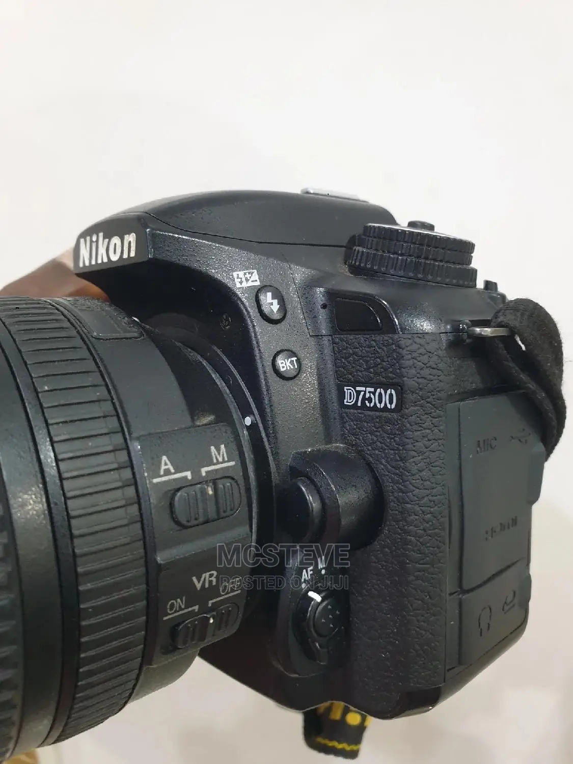 Nikon D7500 DSLR Camera With 14 - 140MM Lens