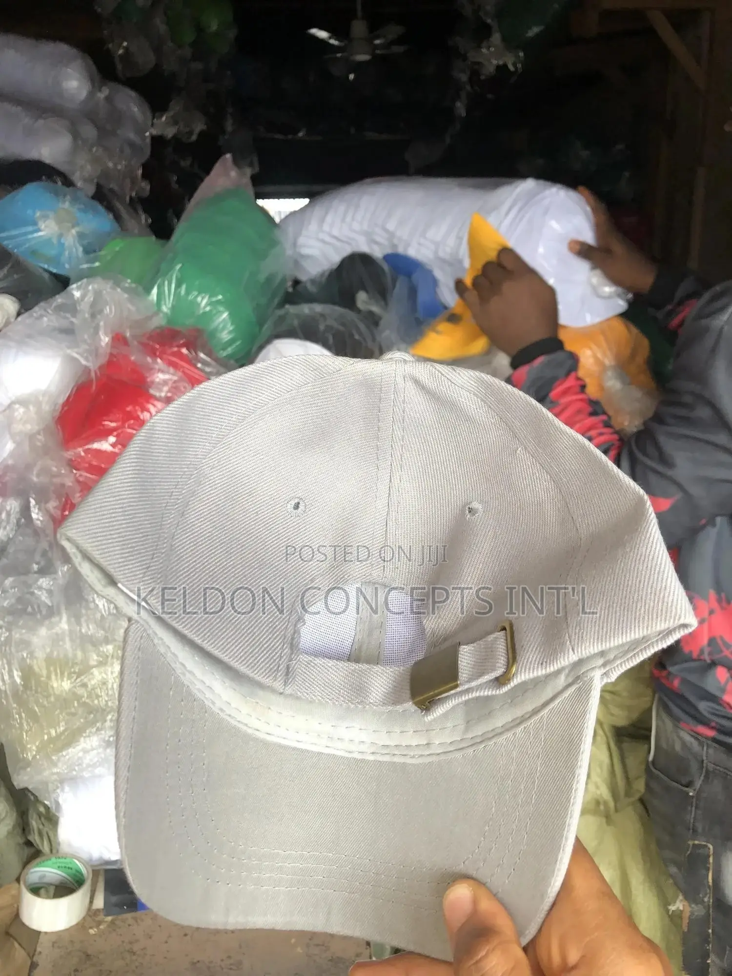 Wholesale Cotton Face Cap in Different Colors 500pcs