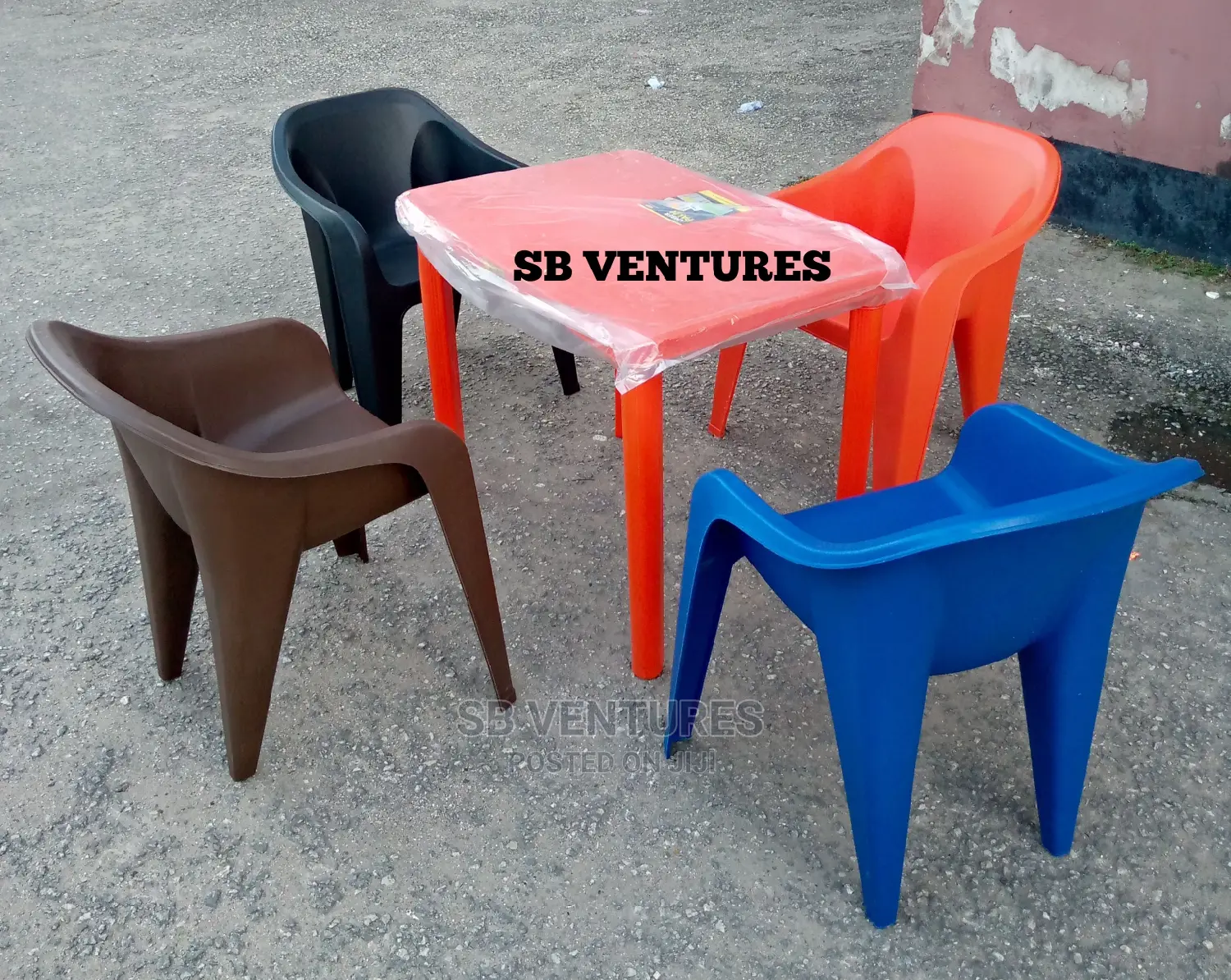 Indoor/Outdoor Chairs and Table