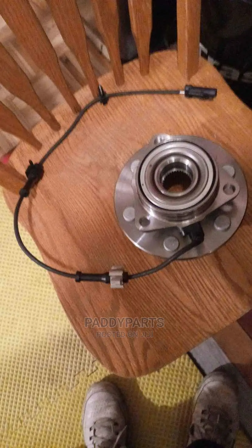 GMC Yukon Hub Bearing (Complete)