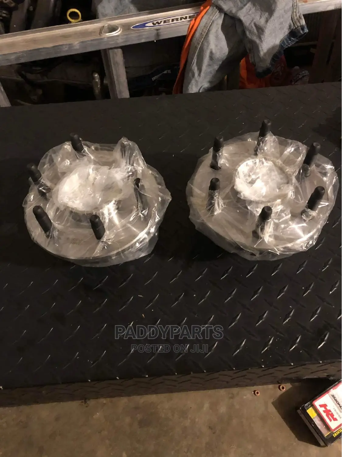 GMC Yukon Hub Bearing (Complete)