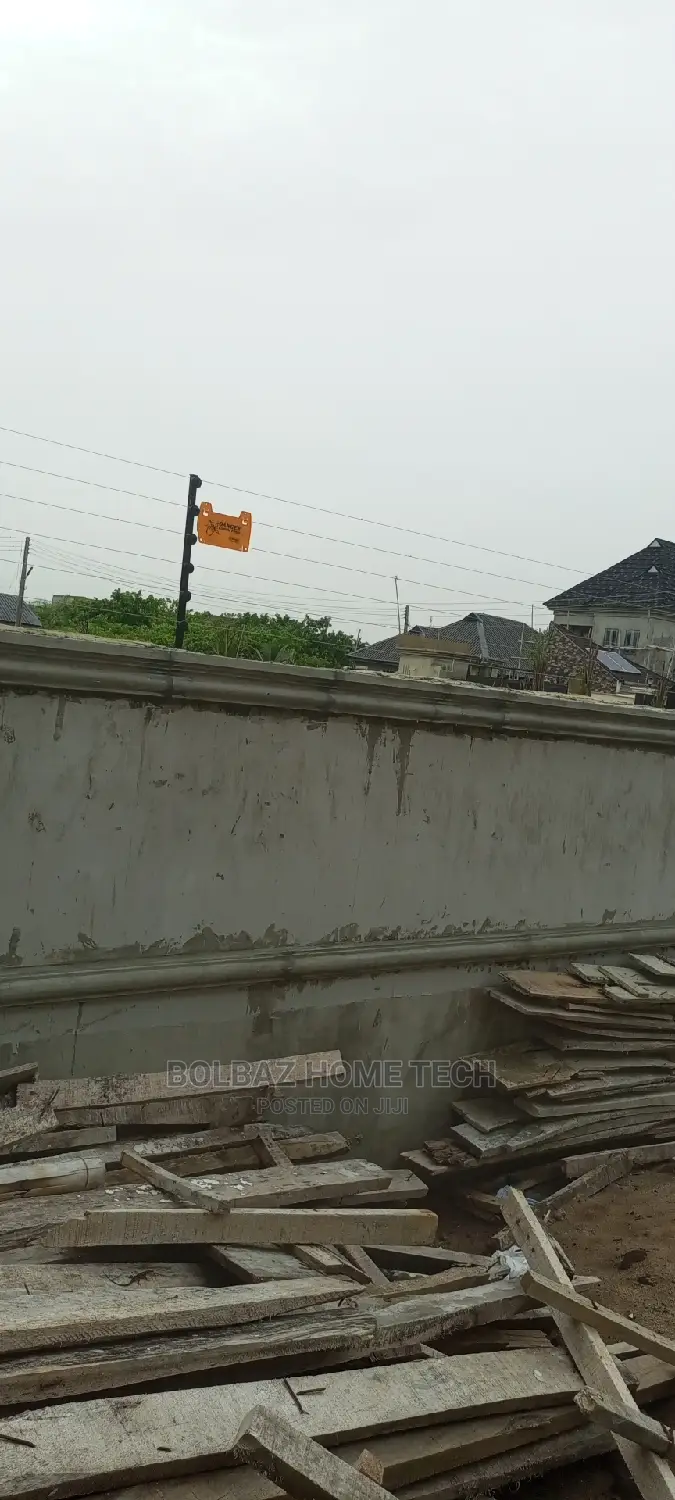 Electric Fence-Wire Installation