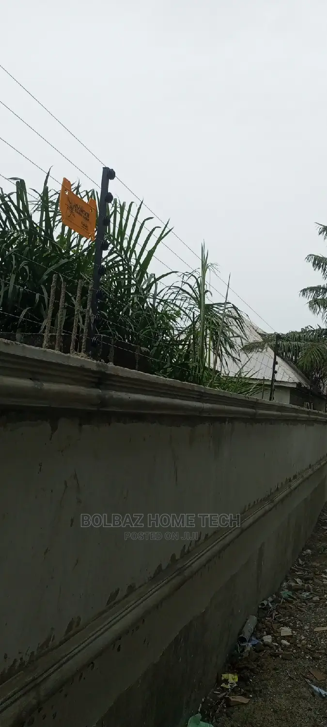 Electric Fence; Zero Tolerance for Intruder