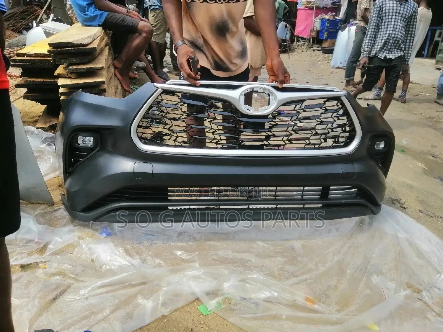 Complete Front Bumper Toyota Highlander 2020