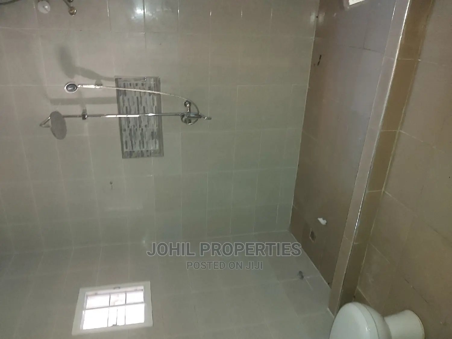 4bdrm Townhouse / Terrace in Asokoro for rent