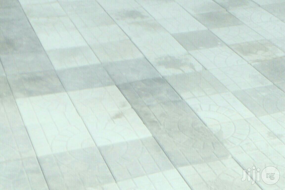 Carpet Interlocjing Paving Stones High Compressive Strenght