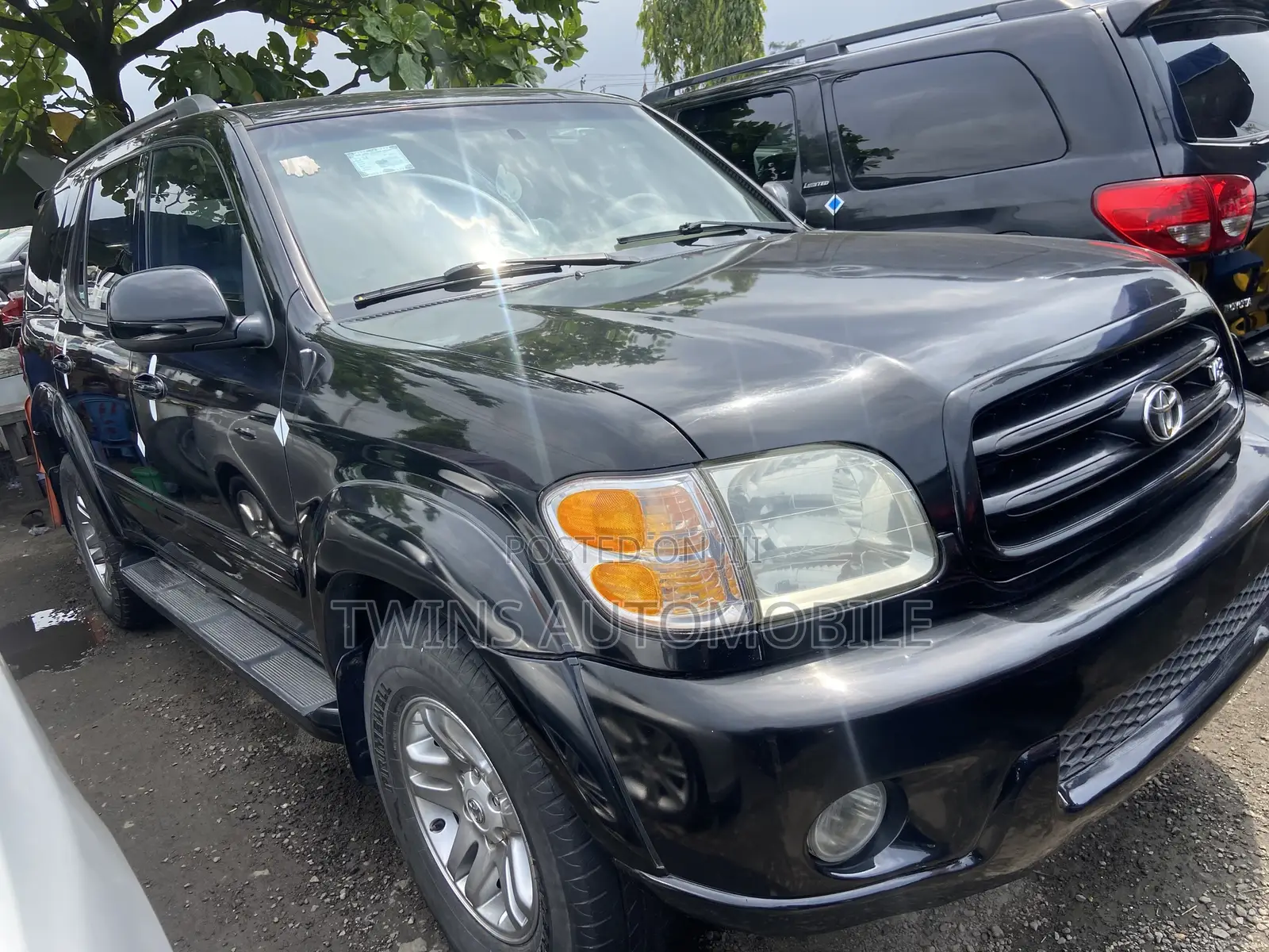 Toyota Sequoia 2004 Black