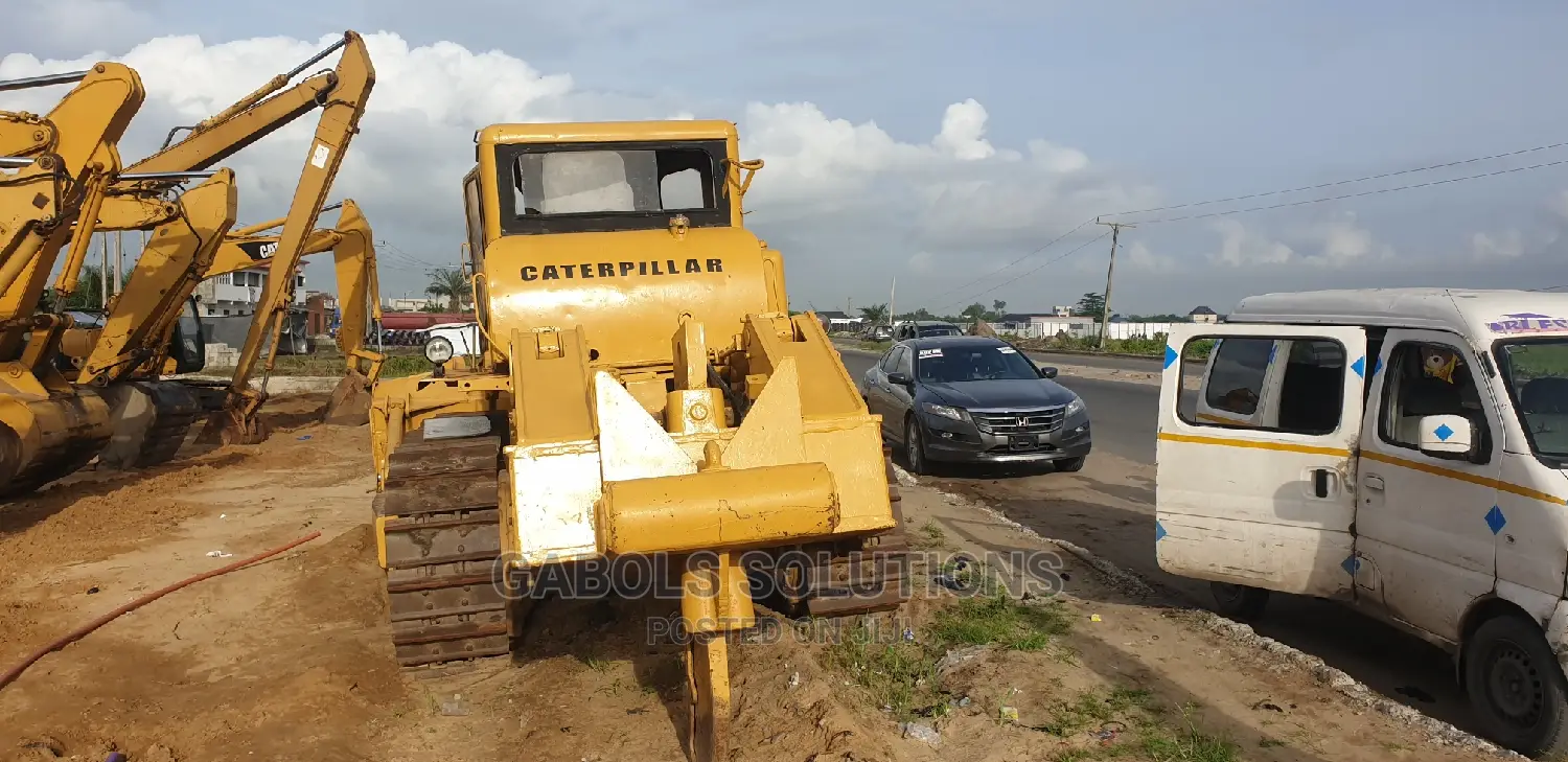 Sharp Foreign Used Caterpillar Buldozer