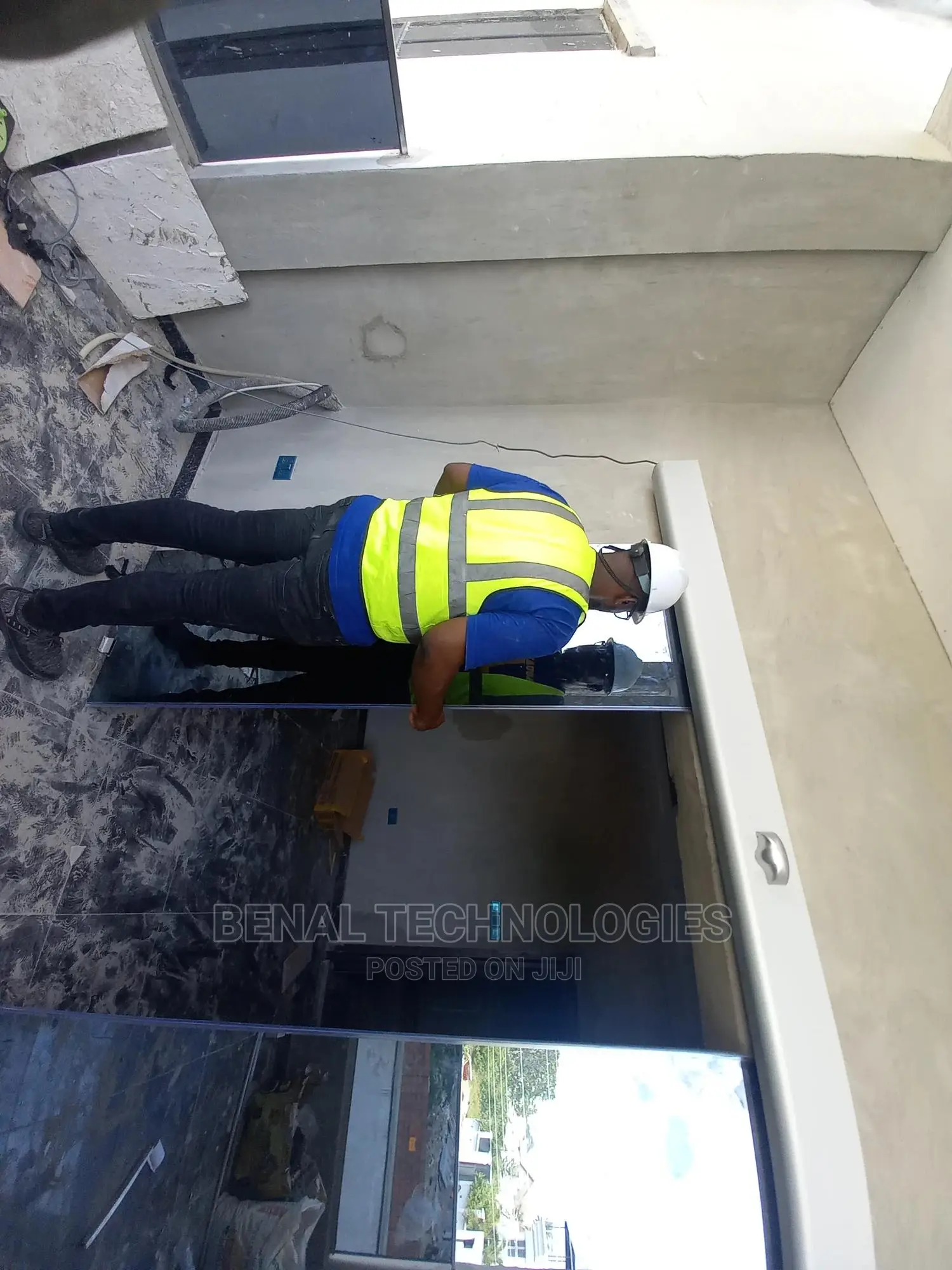 Quality Entrance Automatic Sensor Door in Gbagada