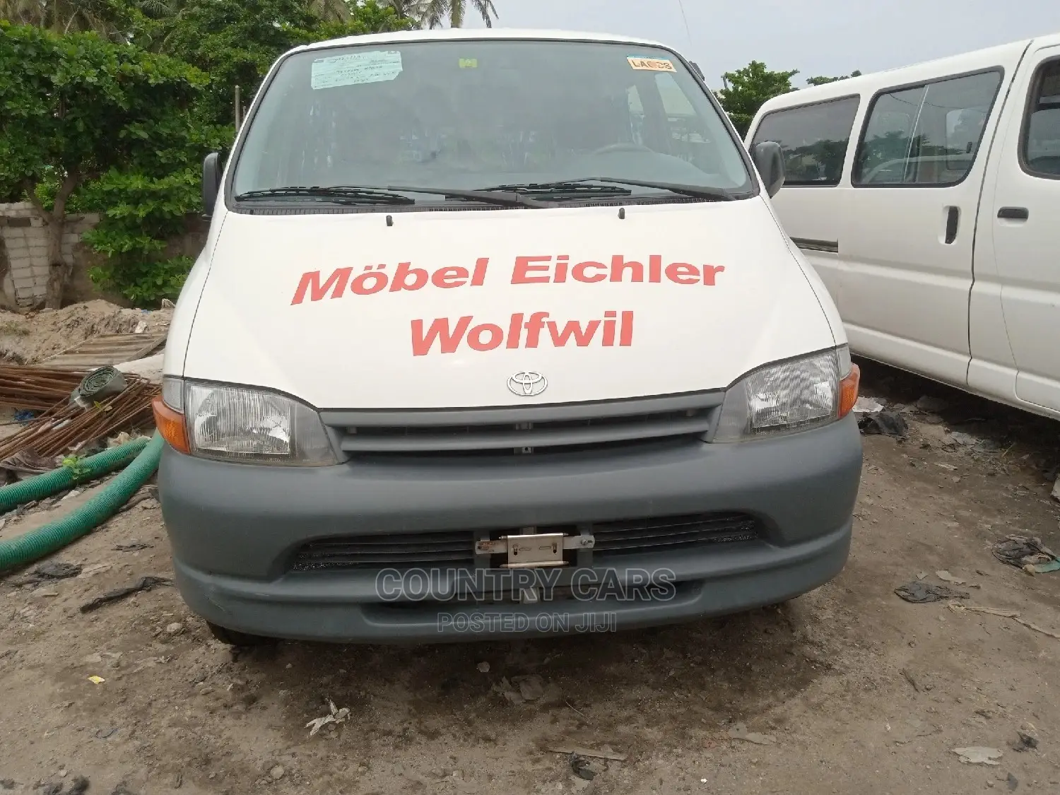 Toyota HiAce 2005 White