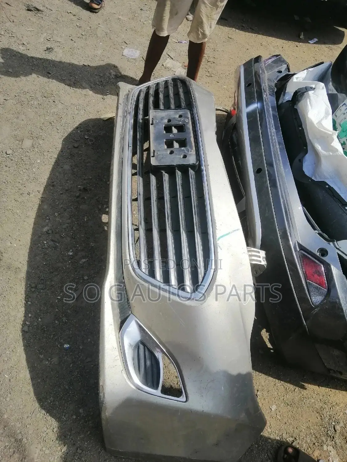 Complete Front Bumper Toyota Avalon 2015