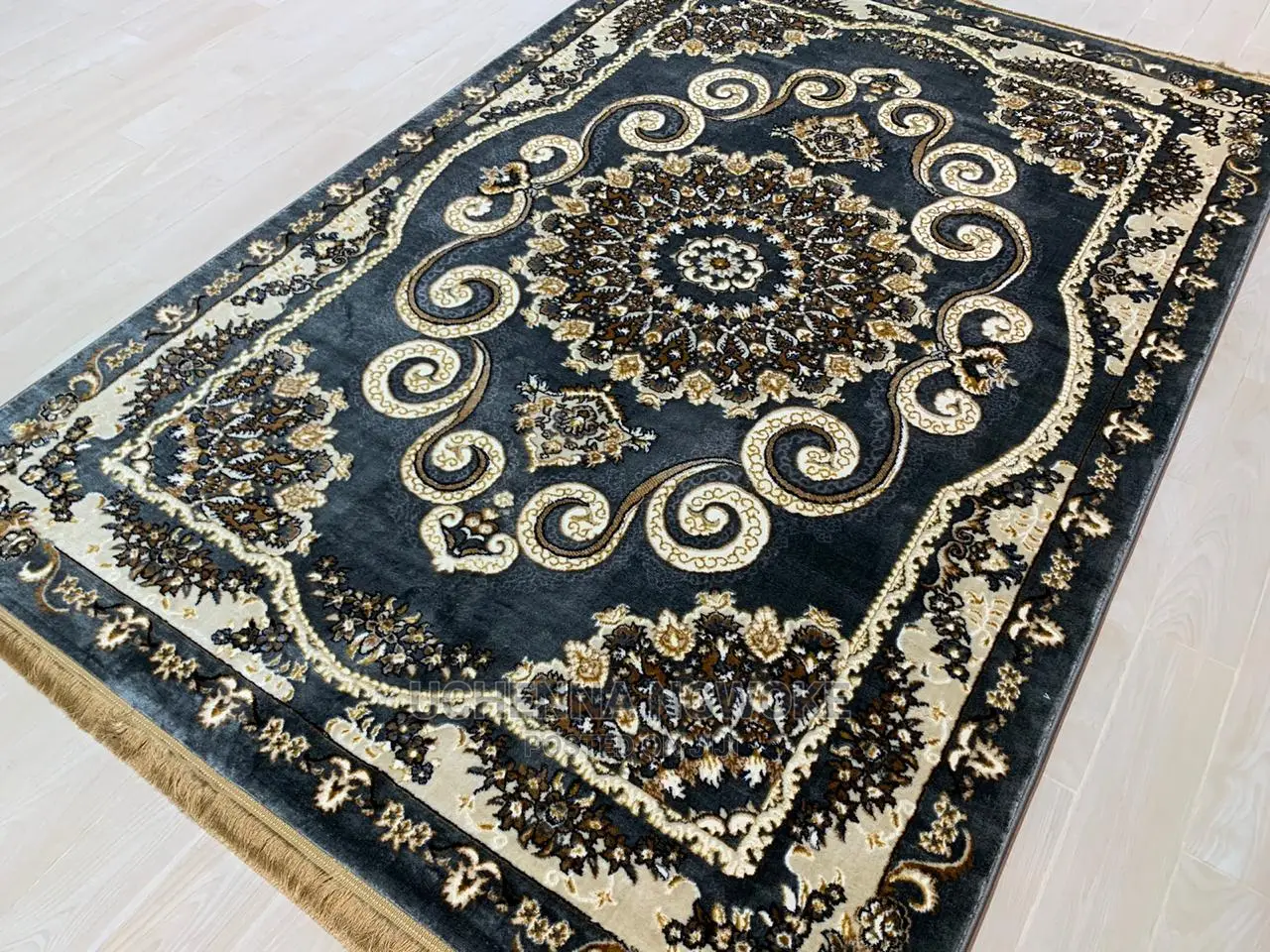 Original Turkey Center Rug