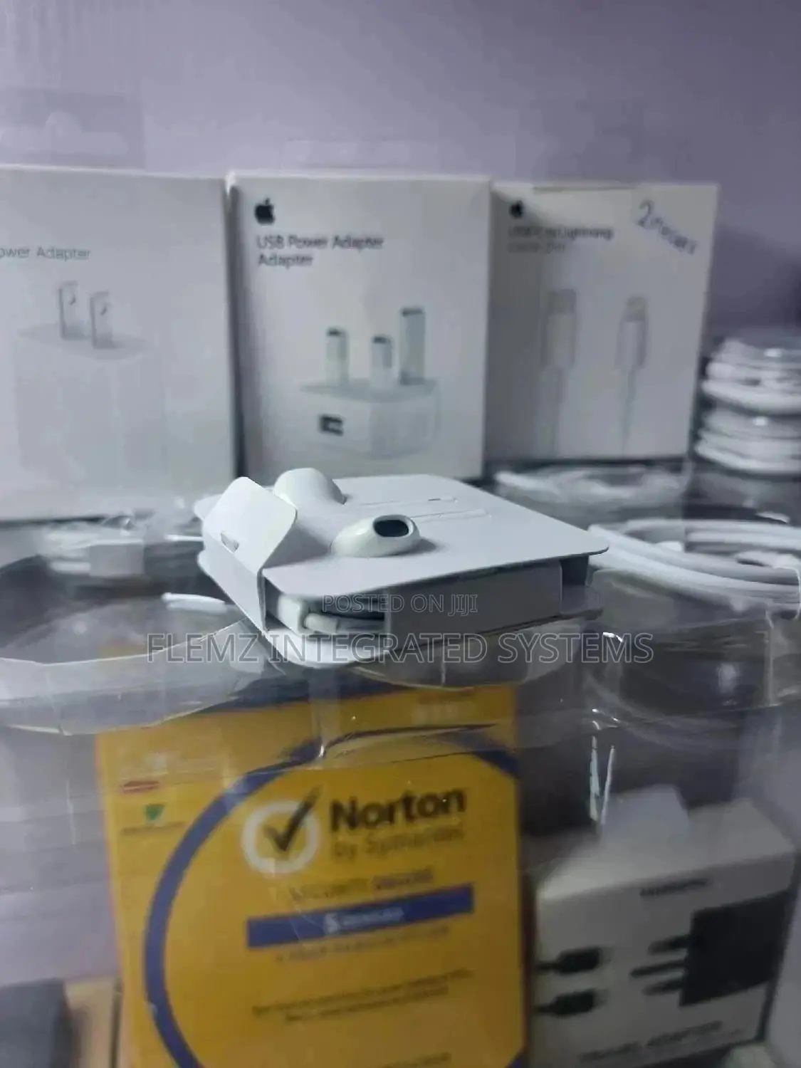 Original Apple Earpiece on Flemzconcepts