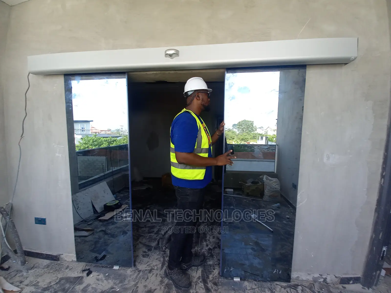 Effective Automatic Entrance Sensor Door in Egor