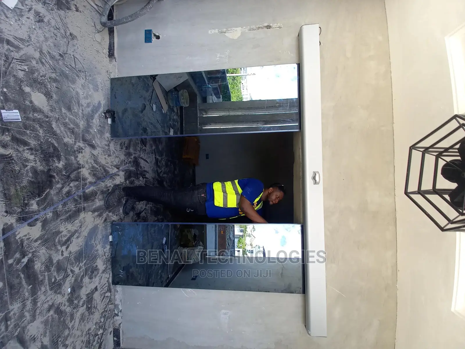 Quality Entrance Automatic Sensor Door in Ogoja