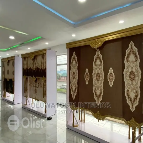 Royal Majestic Blinds/Curtain