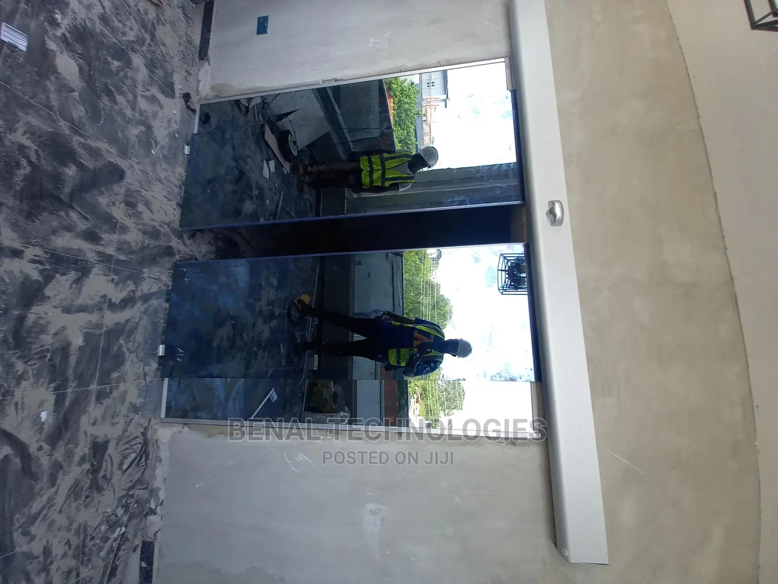 Very Effective Entrance Automatic Sliding Door in Ikot