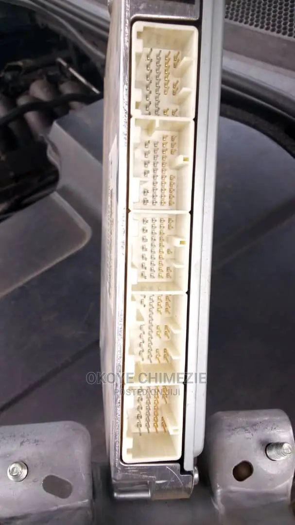 Toyota Highlander Brain Box 08/010 Model