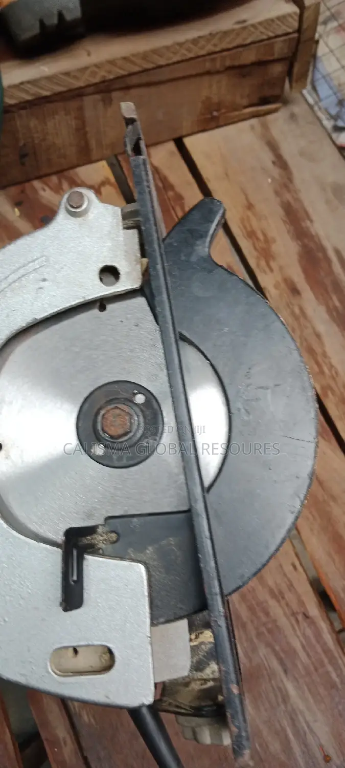G Saw Cutting Machine