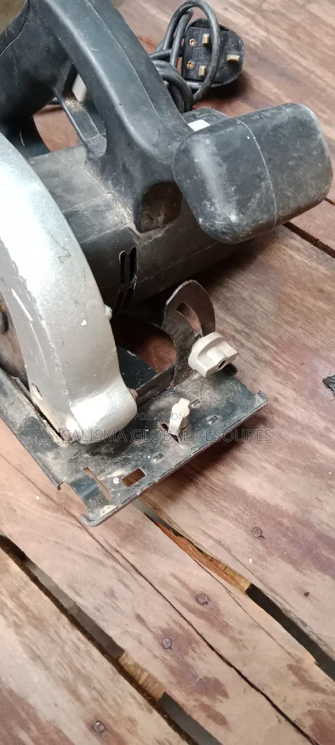G Saw Cutting Machine