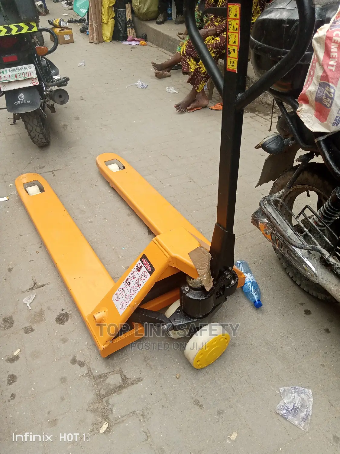 Pallet Truck . 5000kg. 5 Ton