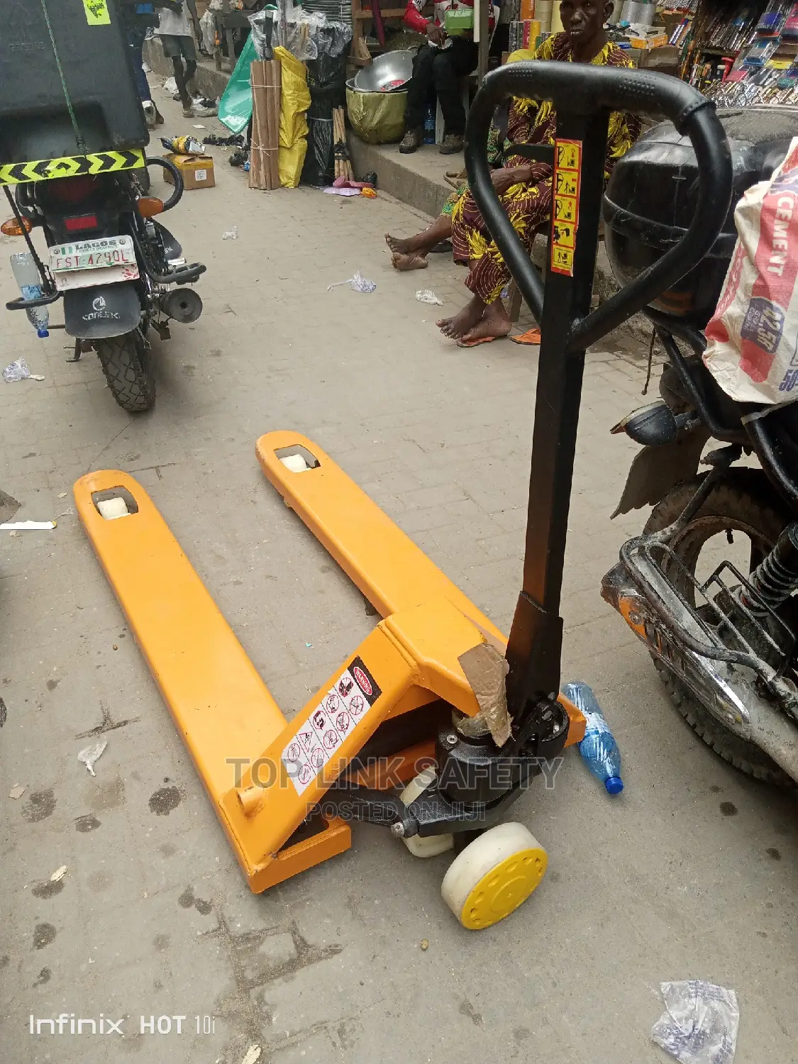 Pallet Truck . 5000kg. 5 Ton