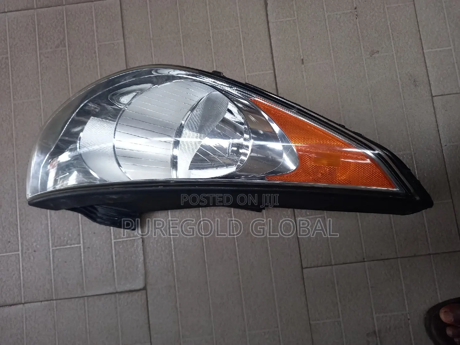 Hyundai Tucson 2011 to 2013 Headlamp