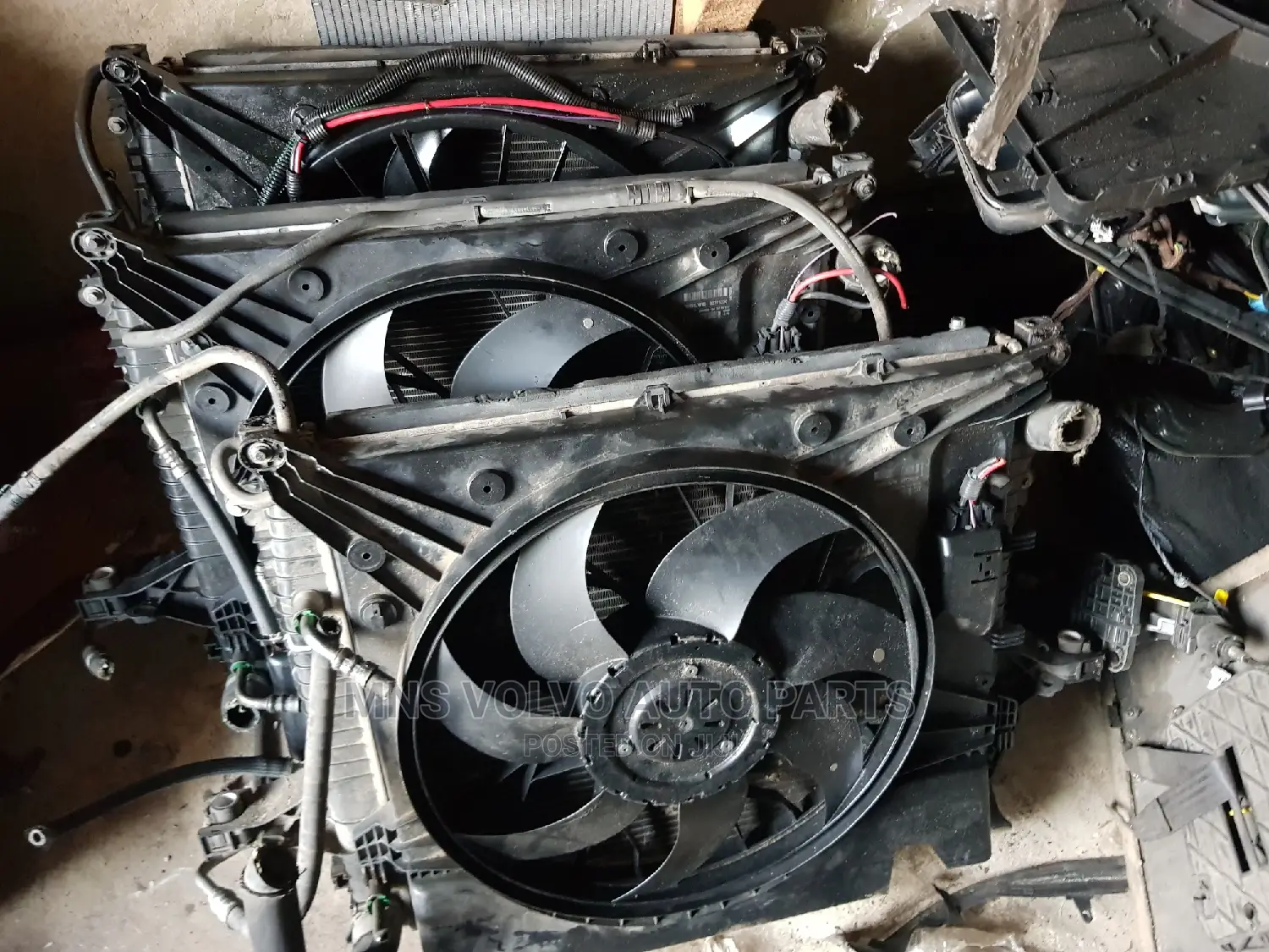 Volvo Xc90 3.2,V8,2.5t, Radiator Only