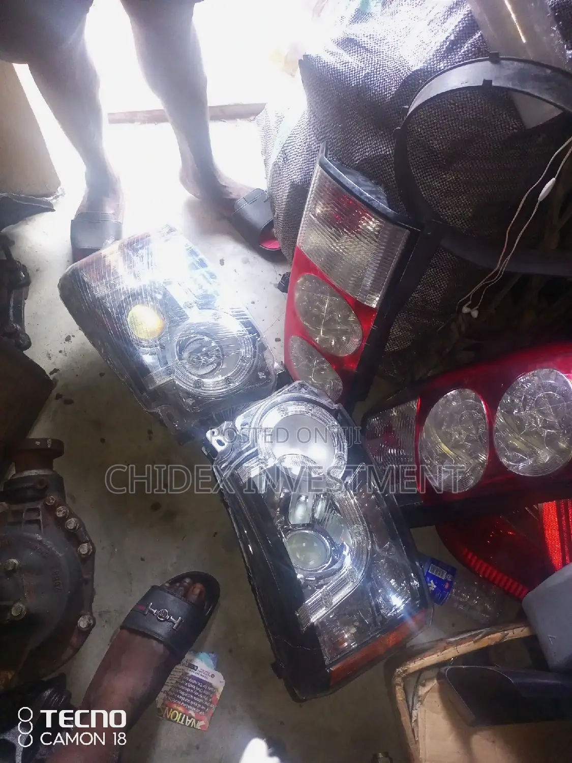 Headlight LR4 Range Rover