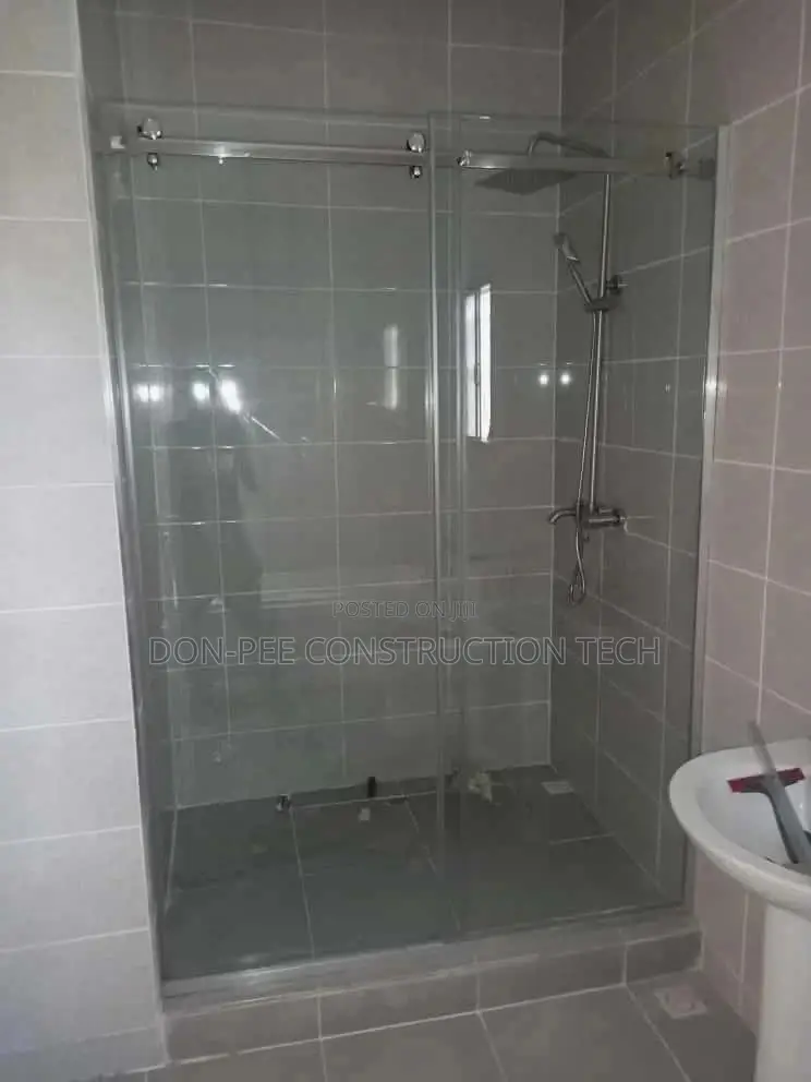 Shower Glass Tampered