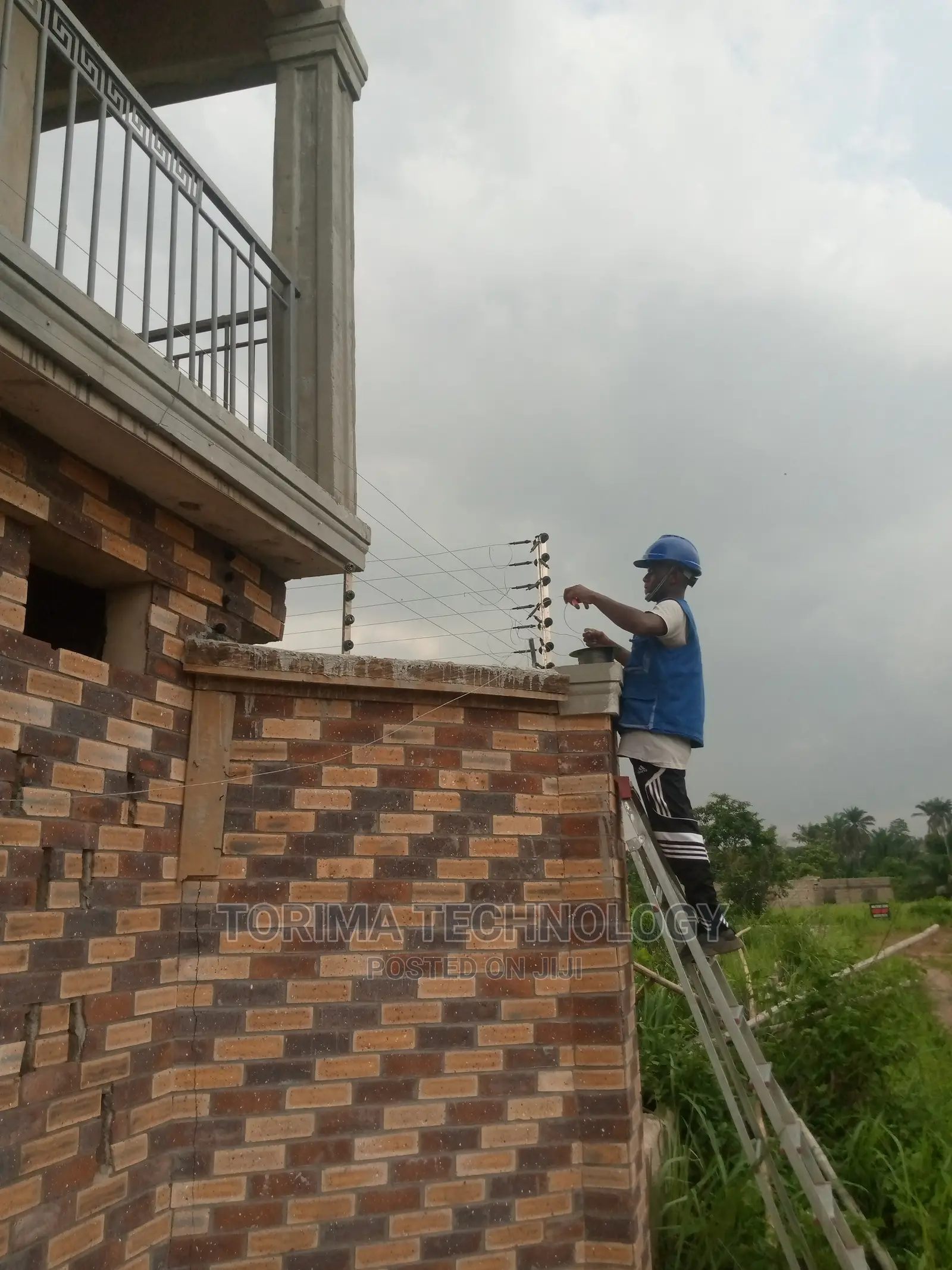 Fully Integrated Fencing Security