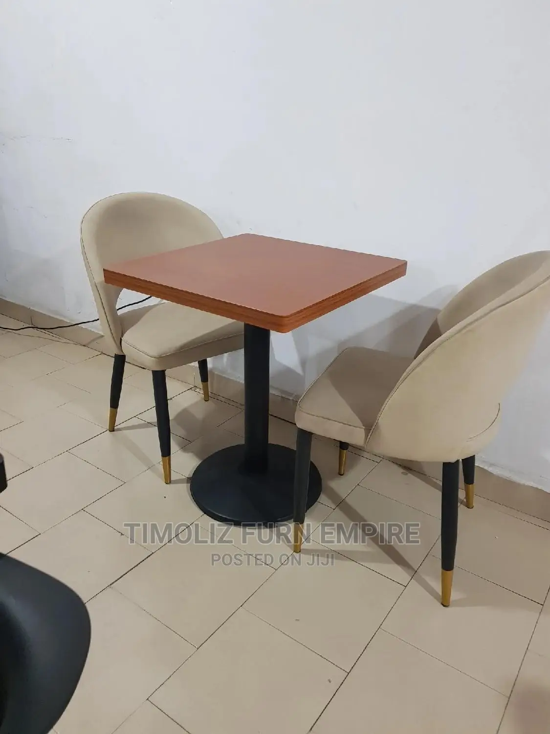 Set of Restaurant Table/Bar Table, Imported New Design.