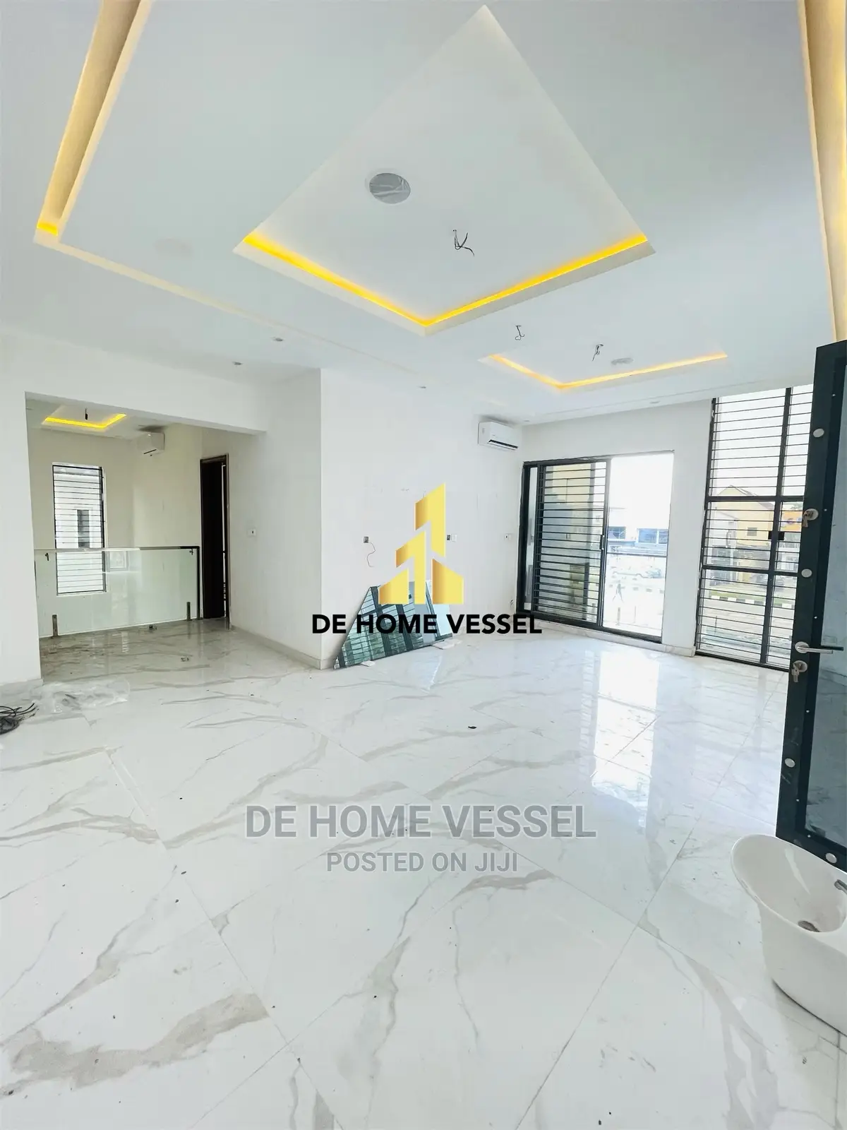 5bdrm Duplex in Lekki Phase 1 for Sale