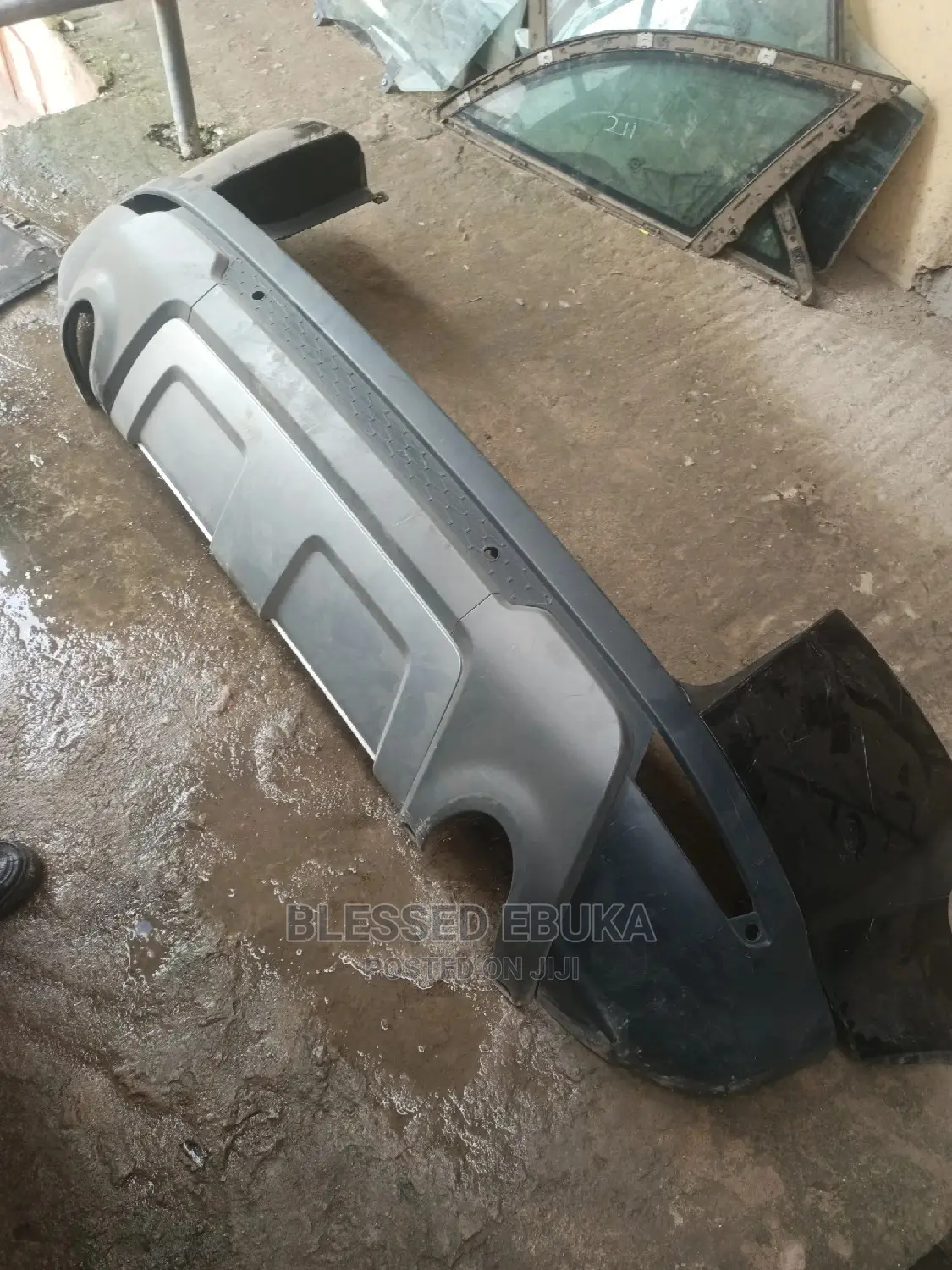 Complete Back Bumper Range Rover Evoque