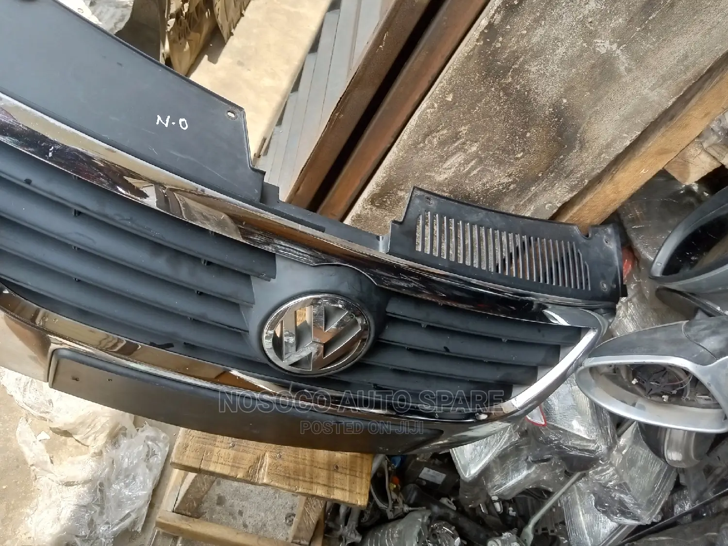 Front Grill Passat Fis 2005