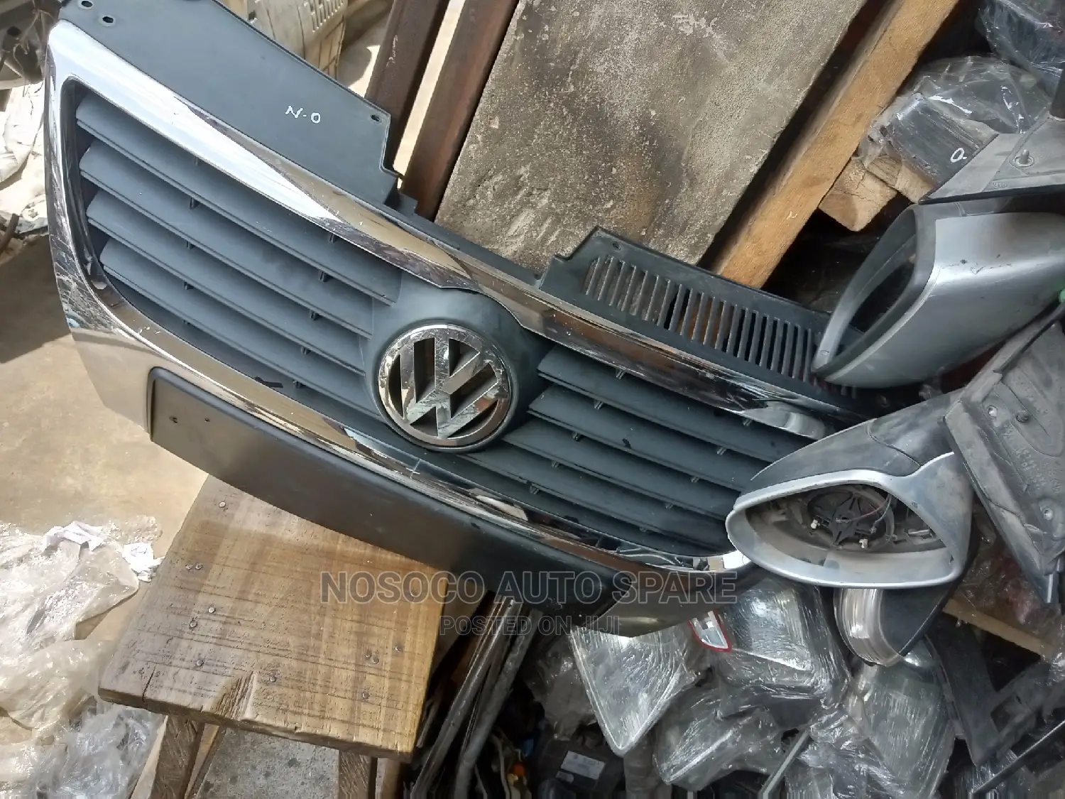 Front Grill Passat Fis 2005