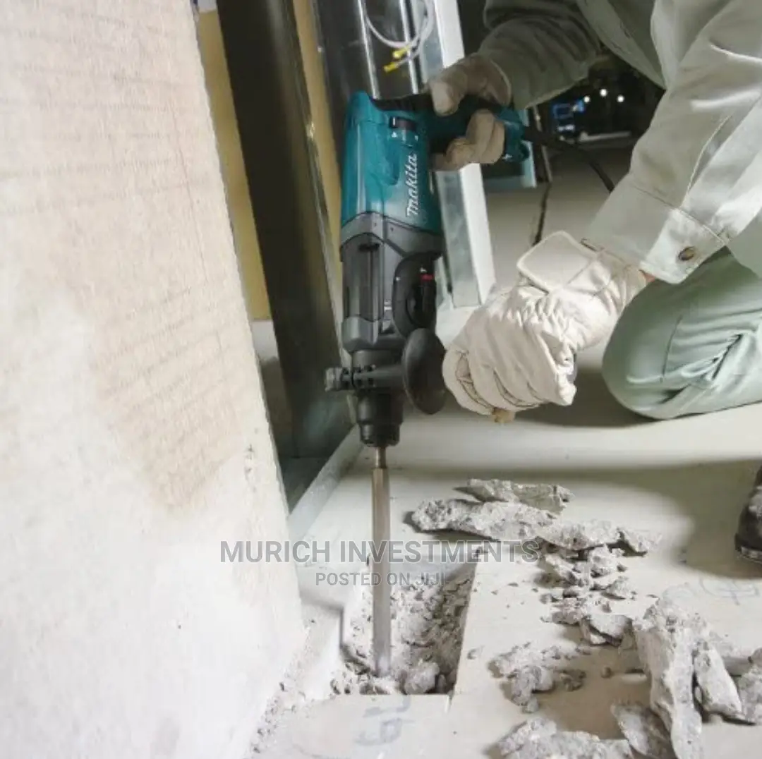 Makita HR2470F 15/16" Rotary Hammer, Accepts Sds-Plus Bits