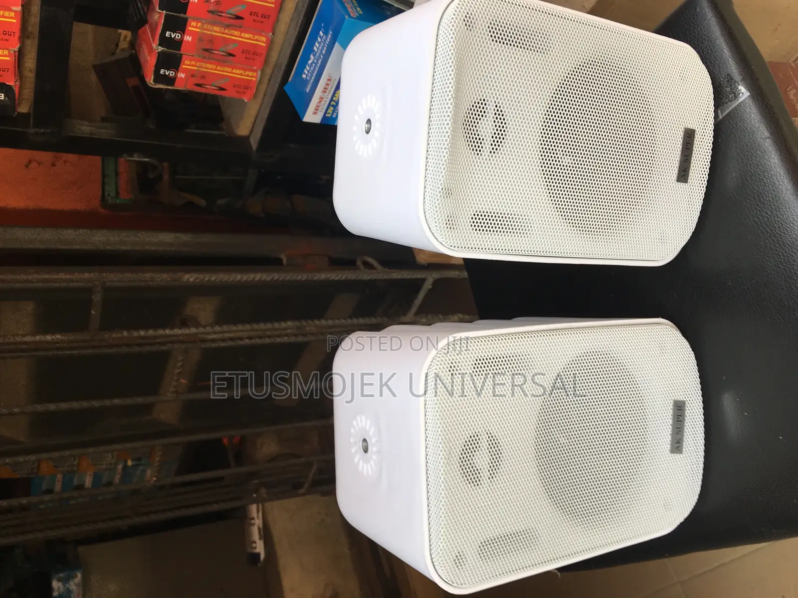 Quality Portable Wall Speakers/1 Active and 1 Passive