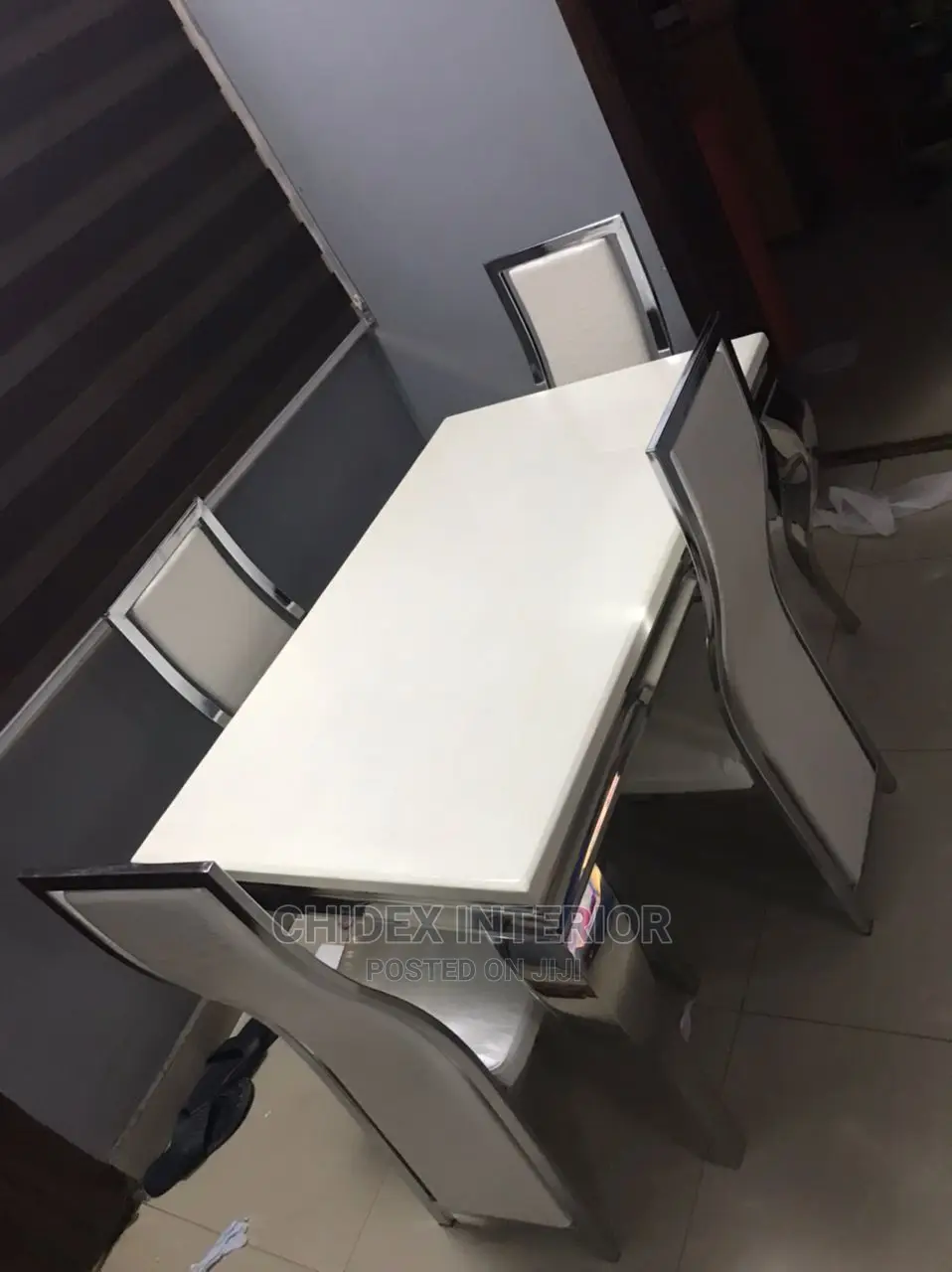 Marble Dining Table 4 Seaters