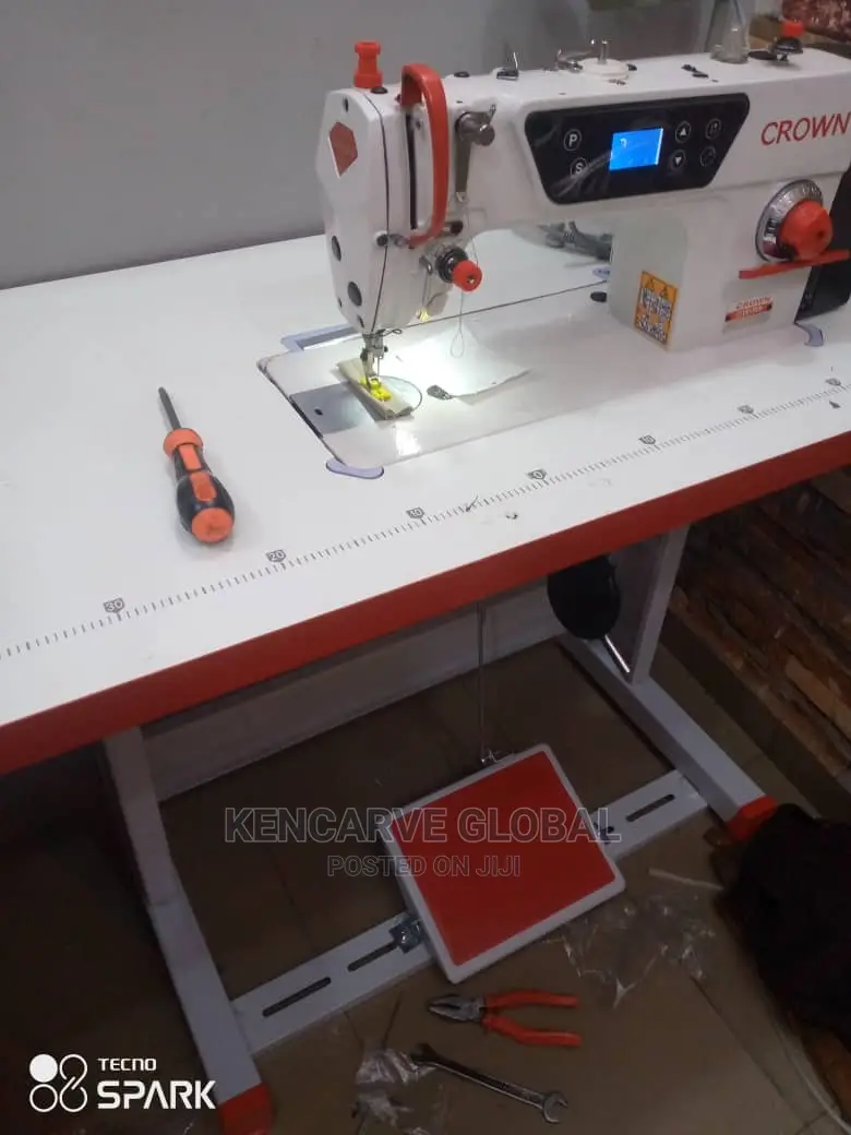 R8 Computerized Industrial Straight Sewing Machine