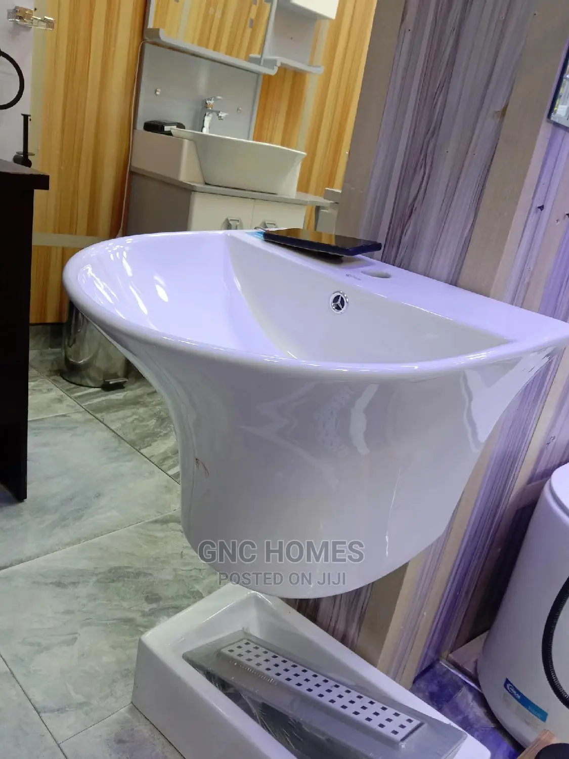 Wall Hung Wash Hand Basin