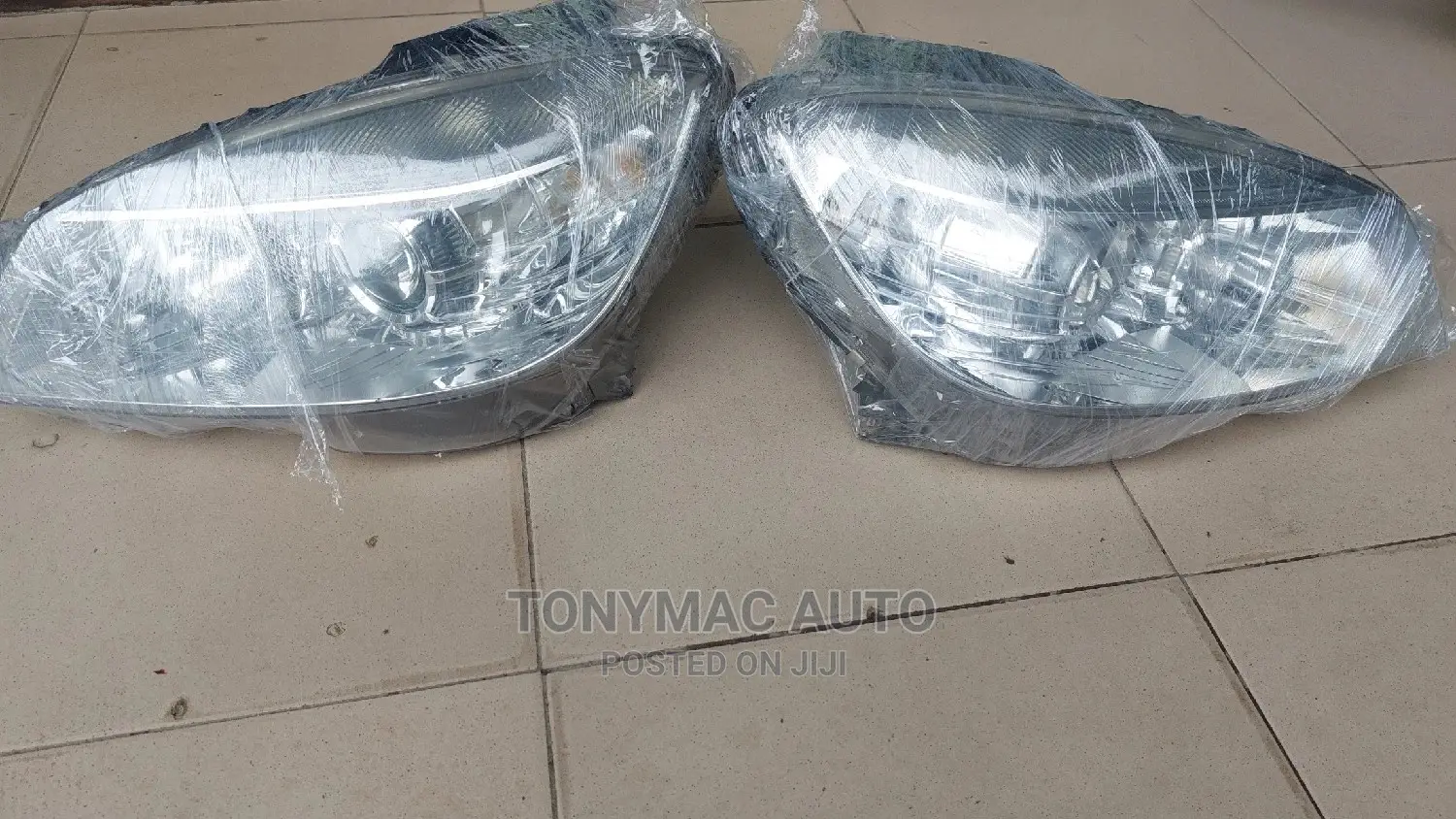 Mercedes-Benz C300 2008 to 2010,2011 Headlights