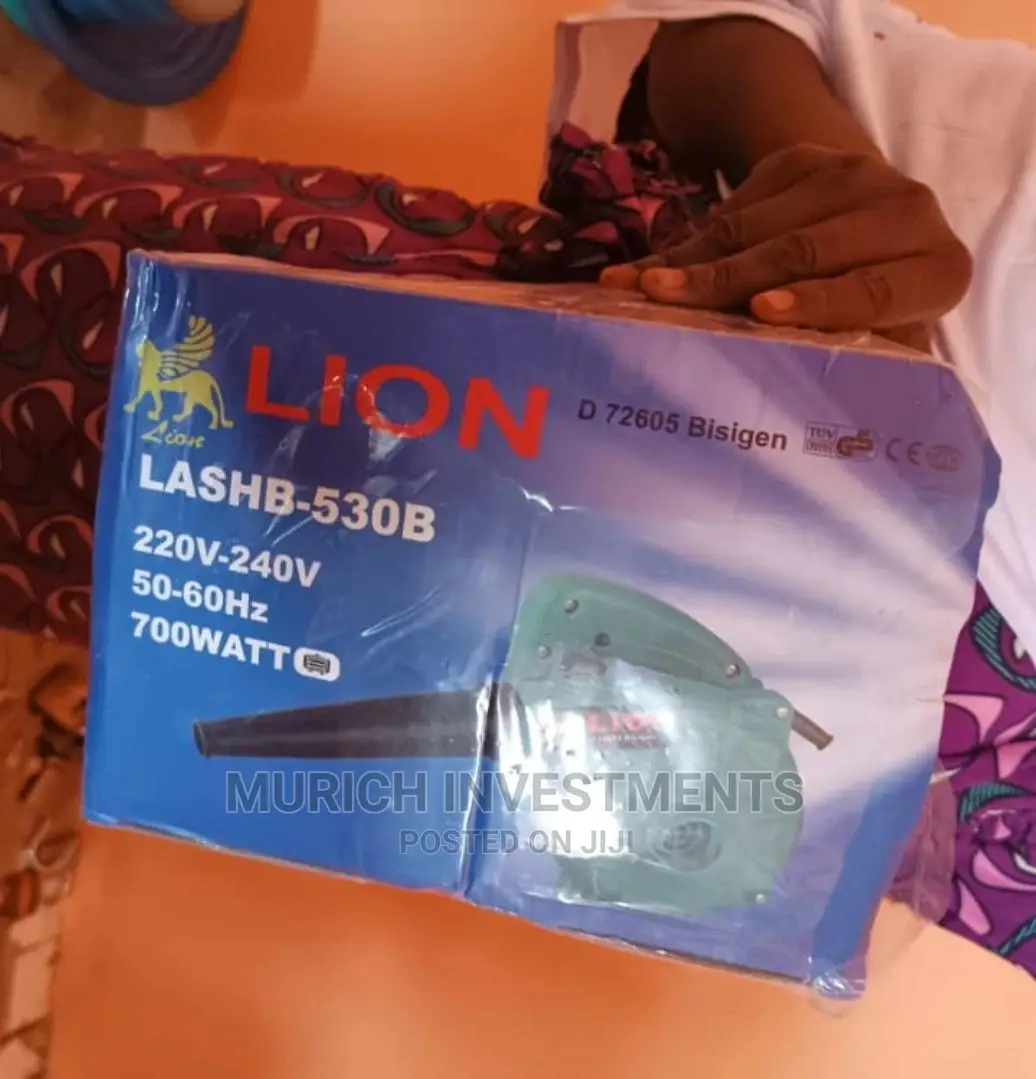 Blower Lion Vacuum