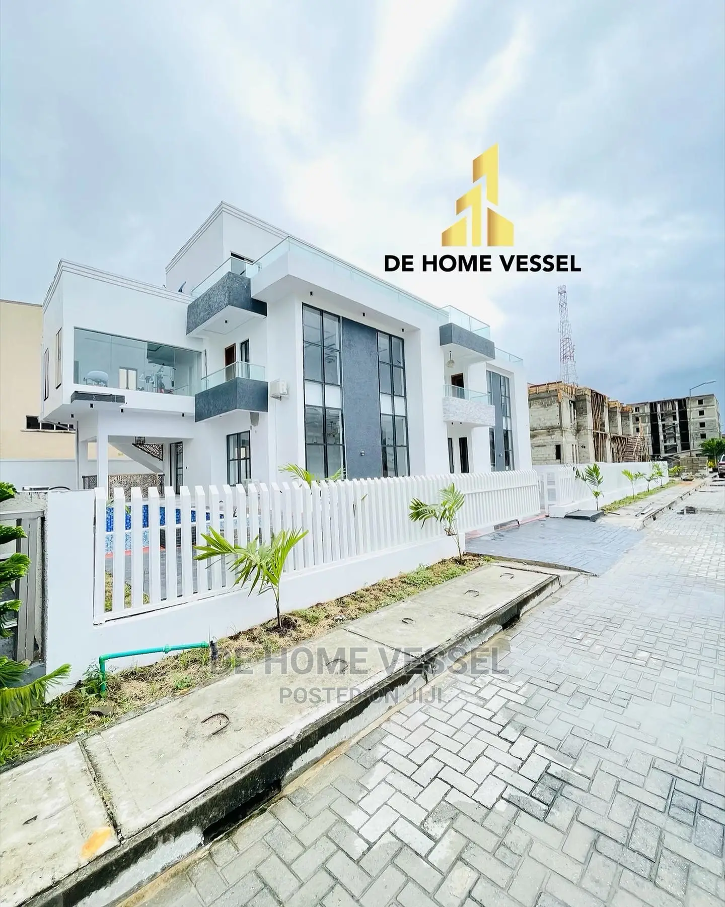 5bdrm Duplex in Ikate for Sale