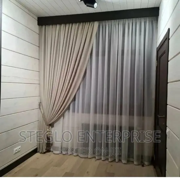 Motorized Curtain Set and Accesories